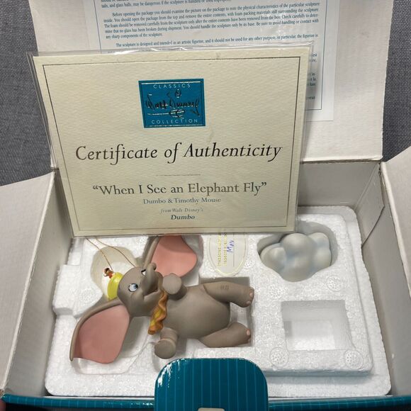 Walt Disney When I See an elephant Fly" Dumbo & Timothy Mouse Ornament 11K412830 - Picture 10 of 11